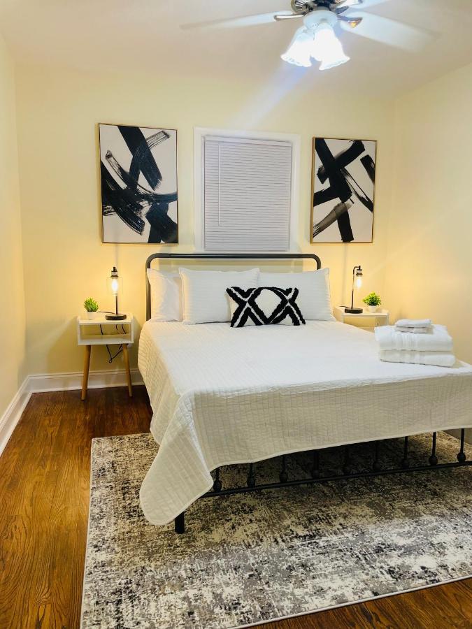 Newly Renovated Charming Home With Parking Fort Washington Esterno foto